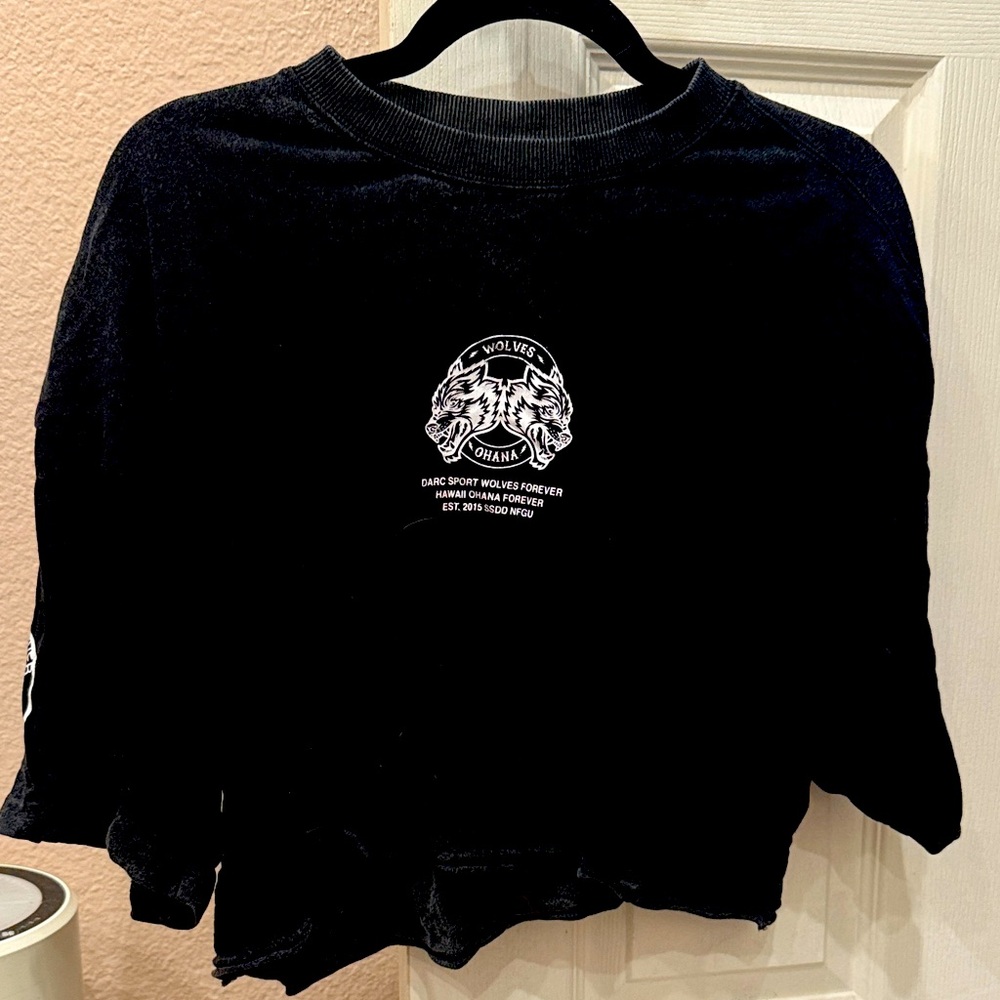 Darc Black Crop Sweatshirt with Wolf Logo limited